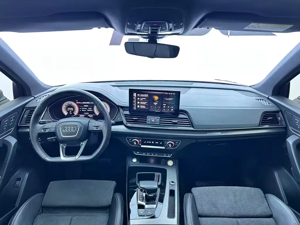 Audi Q5L Sportback 2022 — фото 18