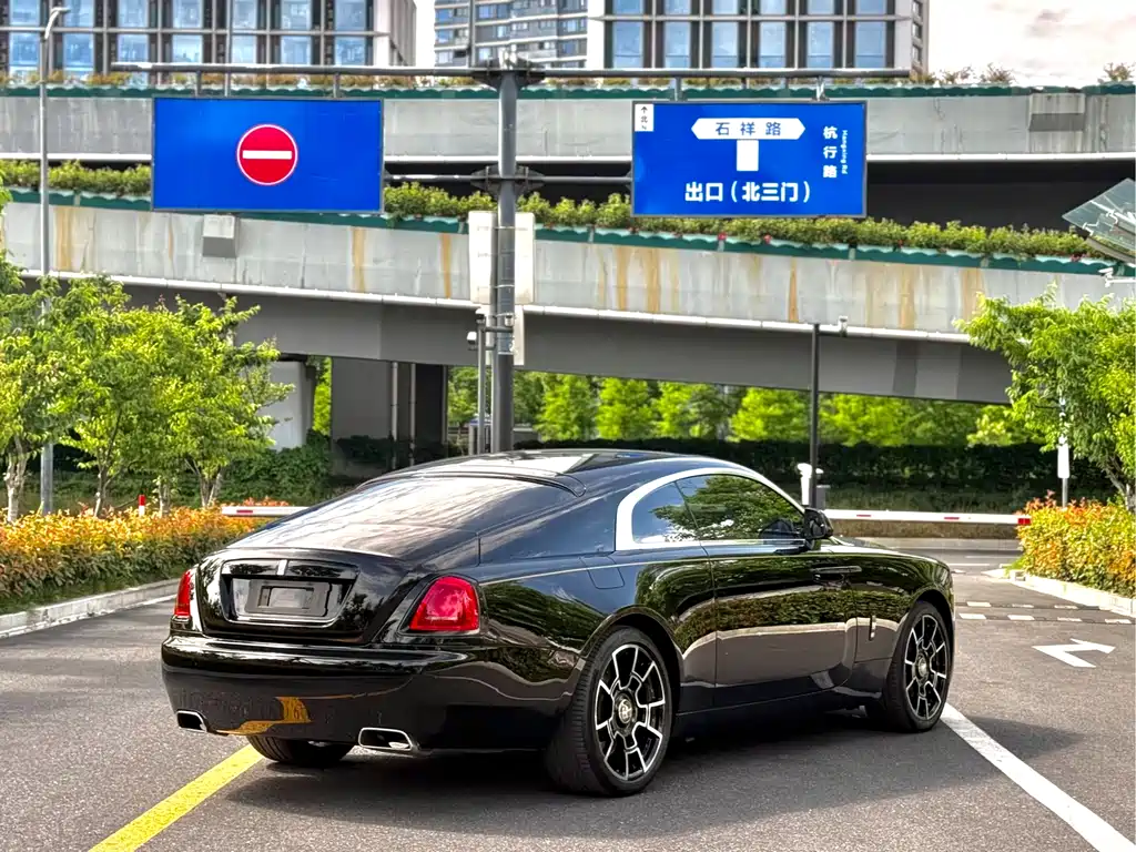 Rolls-Royce Wraith 2021 — фото 7