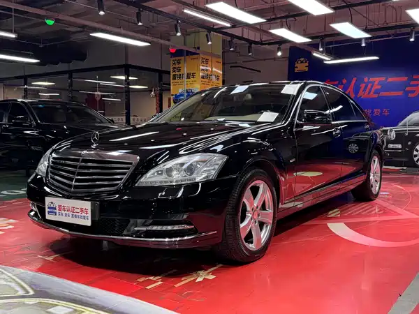 Mercedes-Benz S-Class 2012