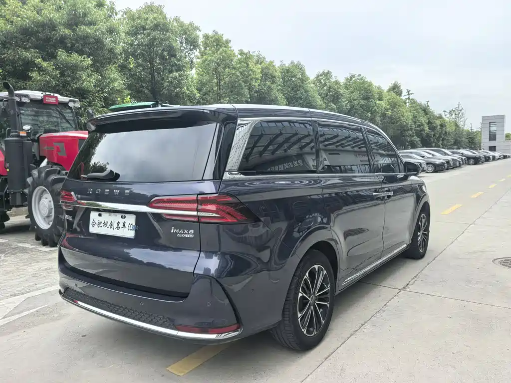 Roewe iMAX8 2022 — фото 10