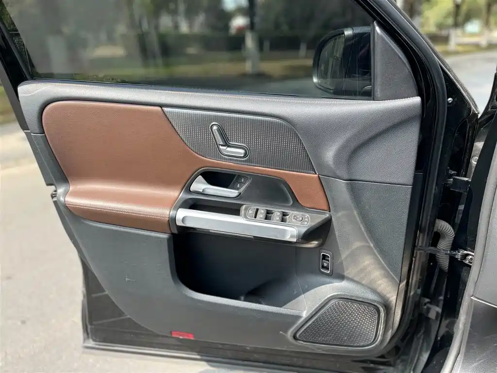 Mercedes-Benz GLB 2022 — фото 21