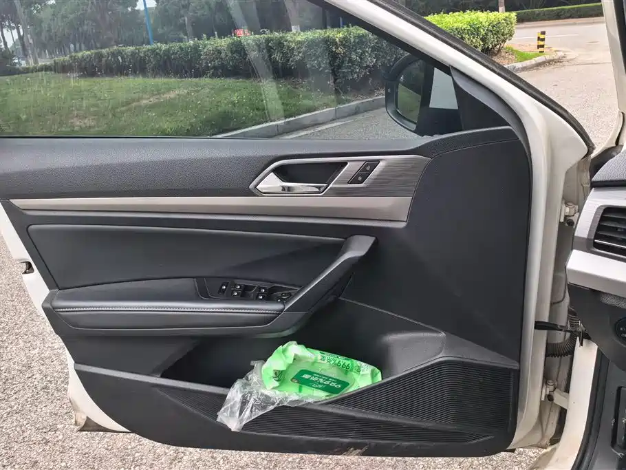 Volkswagen Lavida 2022