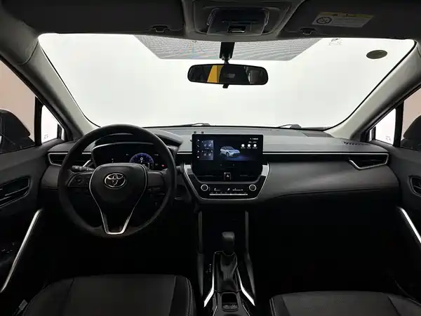 Toyota Frontlander 2025