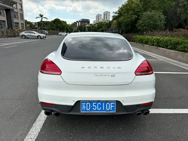 Porsche Panamera 2015