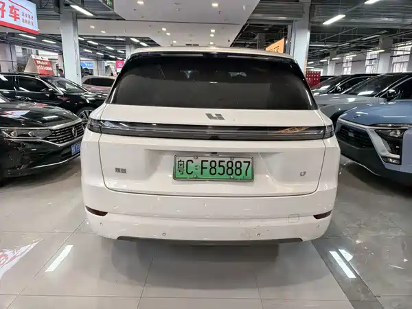 Li Auto L7 2025