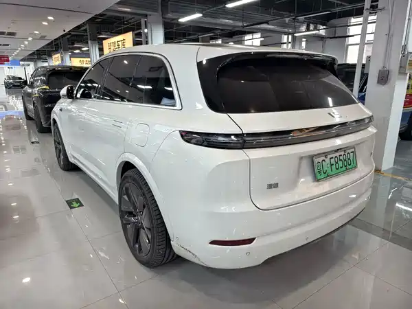 Li Auto L7 2025