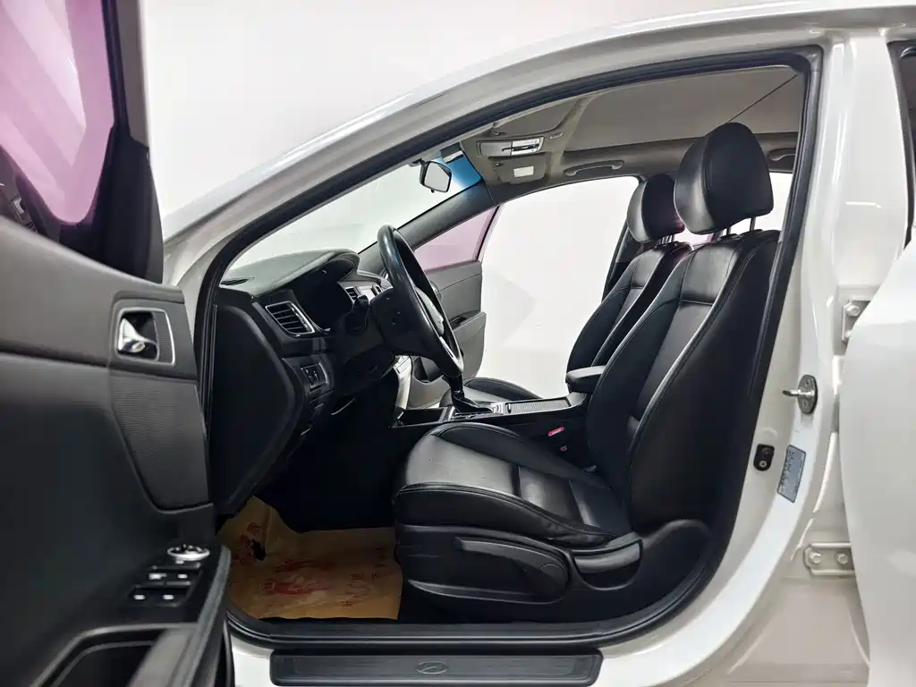 Hyundai Mistra 2016 — фото 11