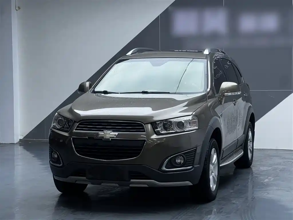 Chevrolet Captiva 2017 — фото 2