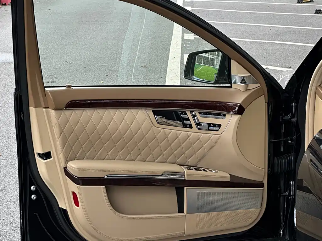 Mercedes-Benz S-Class AMG 2013 — фото 24
