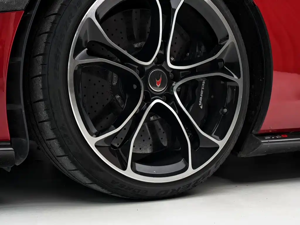 McLaren 570 2018 — фото 16