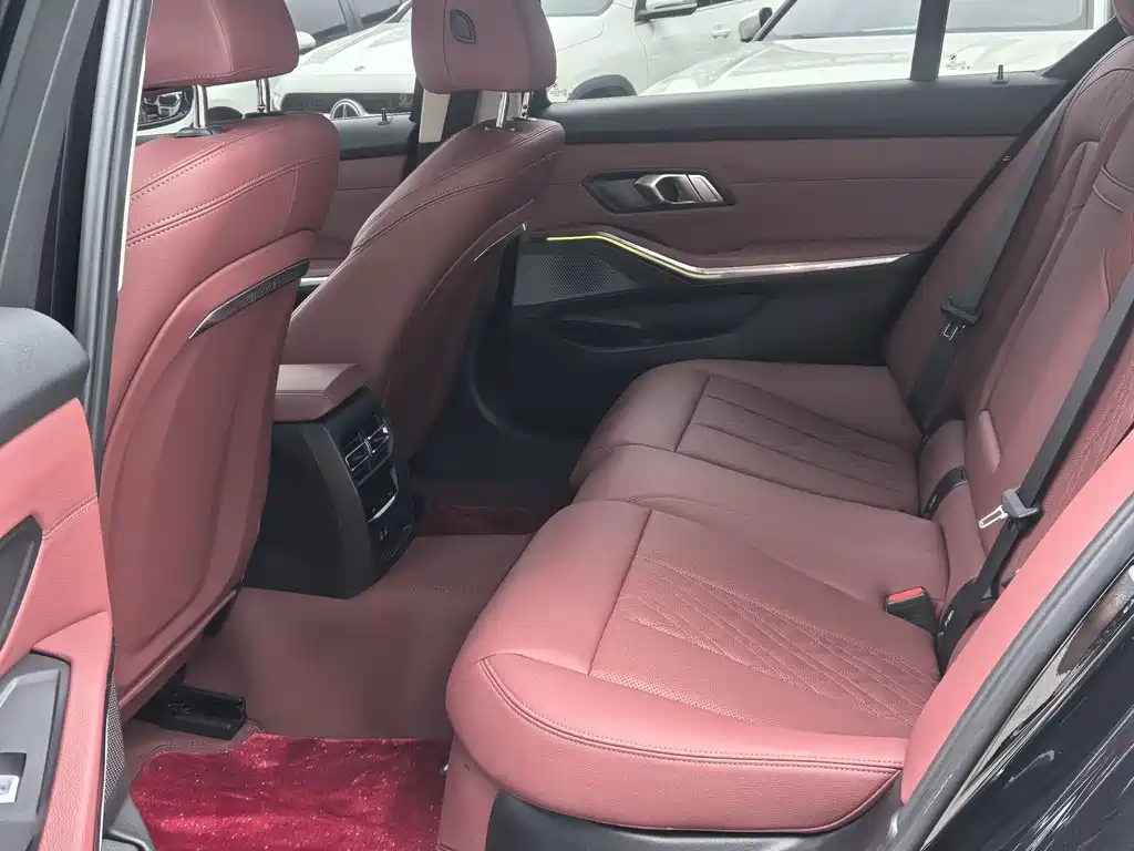 BMW 3 Series 2023