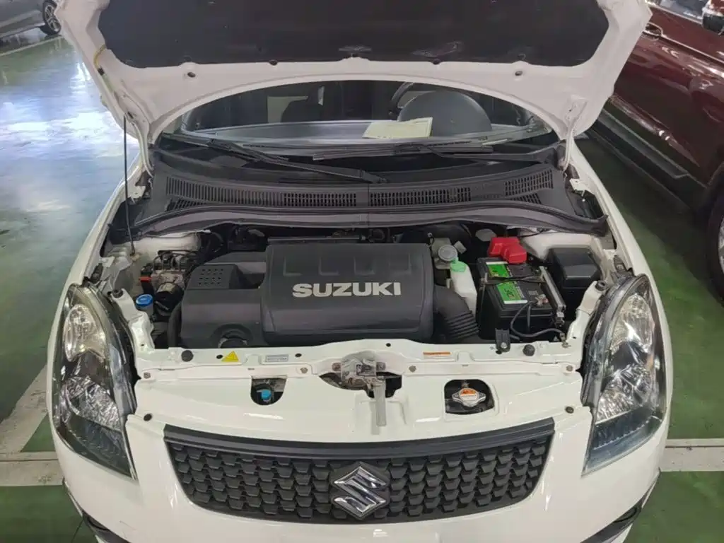 Suzuki Swift 2017 — фото 20