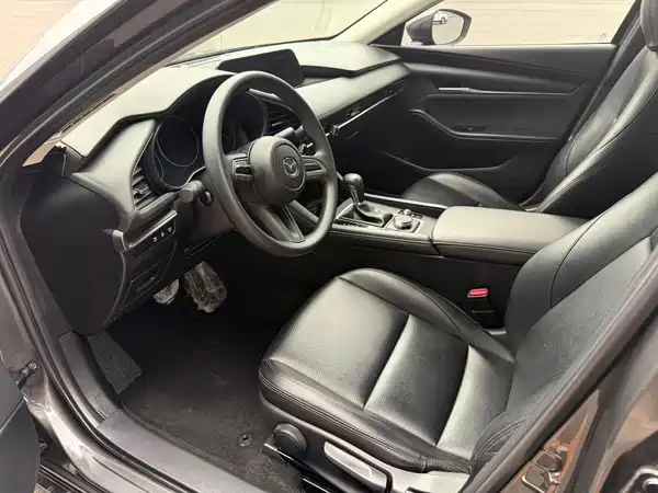 Mazda 3 Axela 2021