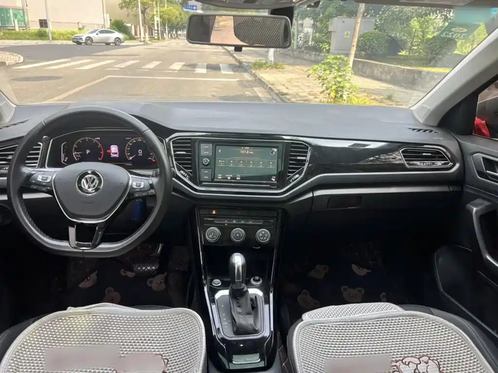Volkswagen T-Roc 2020 — фото 12