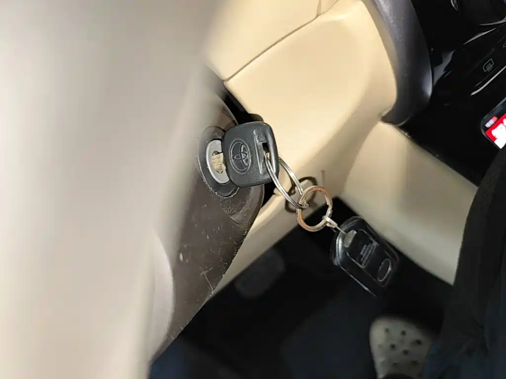 Toyota Vios 2015 — фото 9