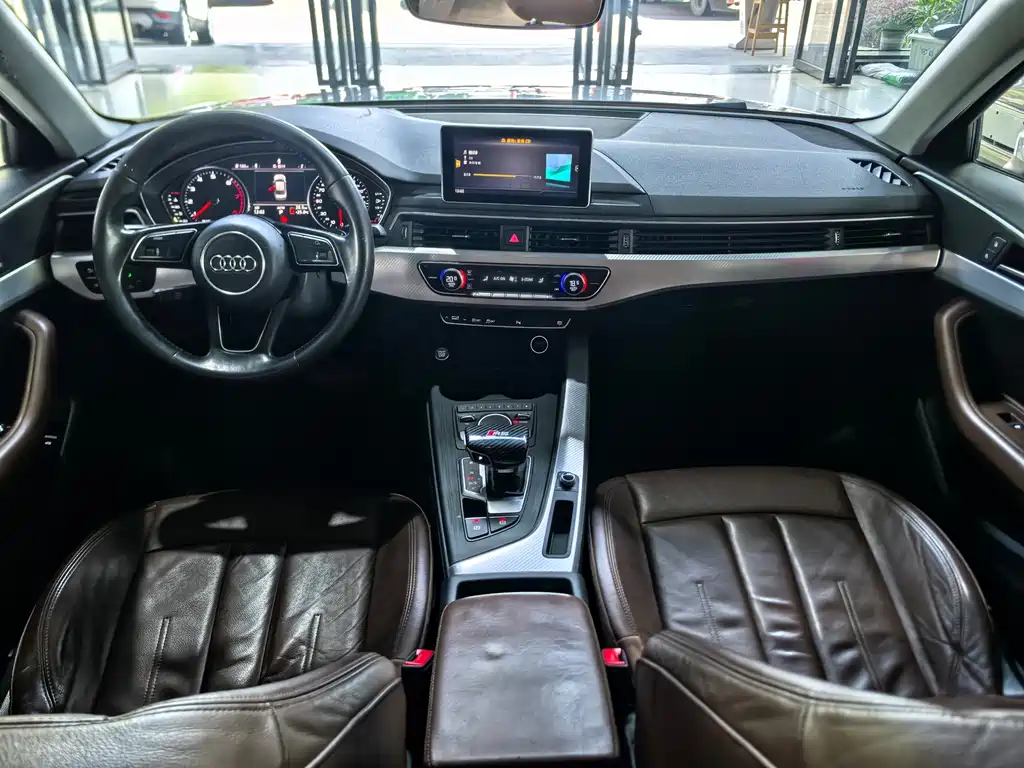 Audi A4L 2017 — фото 16