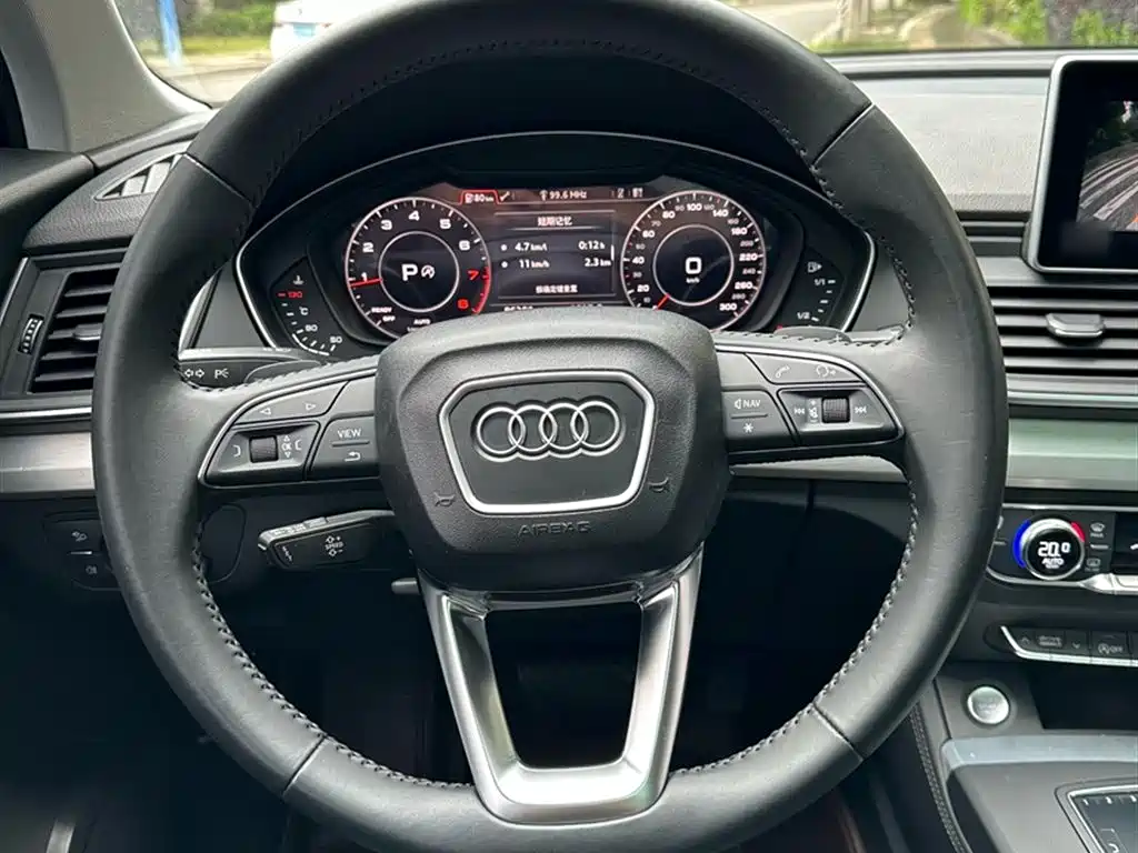 Audi Q5L 2021 — фото 3
