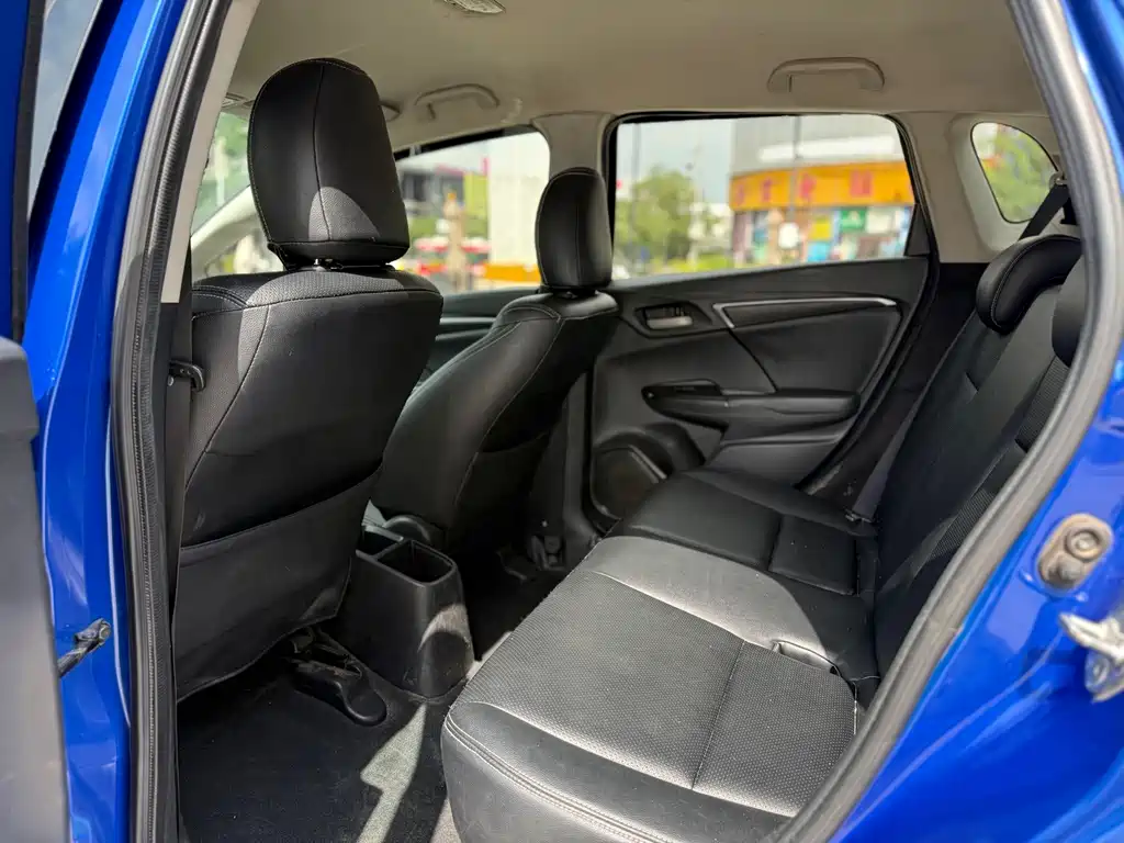 Honda Fit 2016 — фото 9