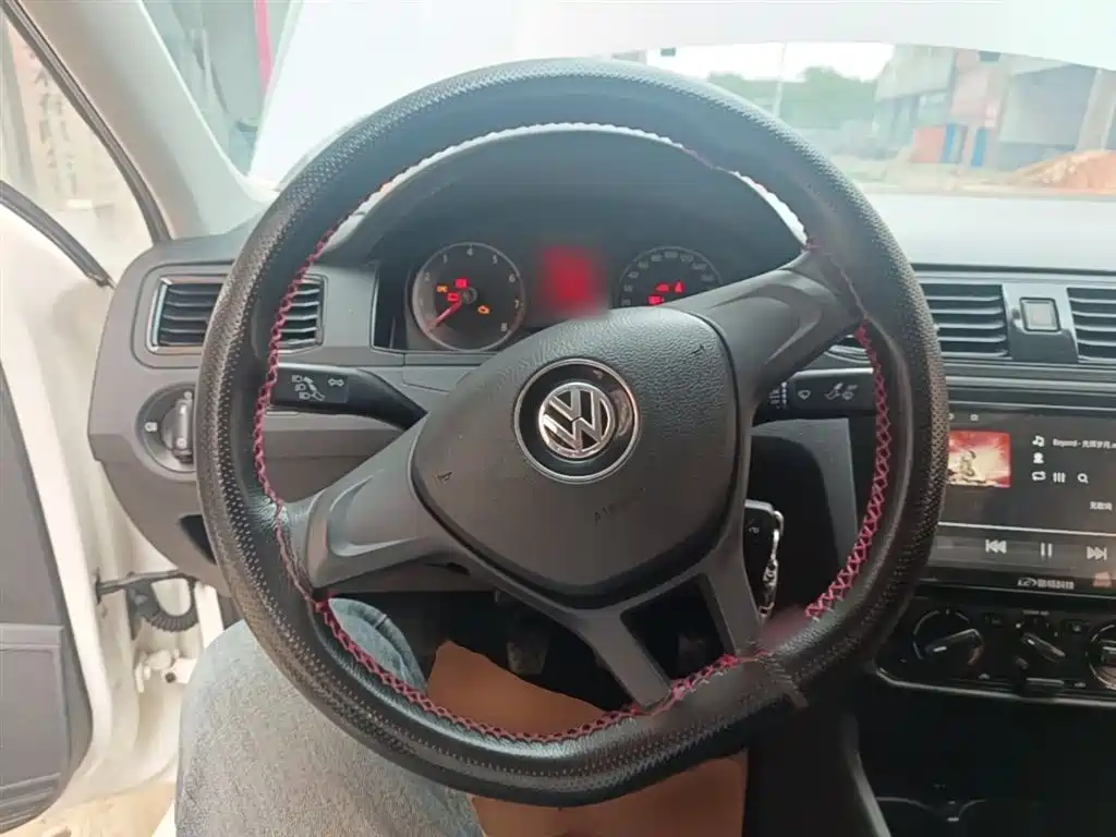 Volkswagen Santana 2018 — фото 11