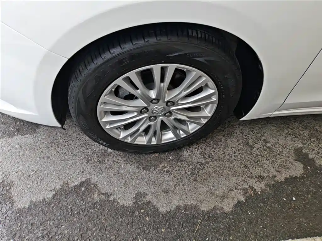 Buick Excelle 2015 — фото 23