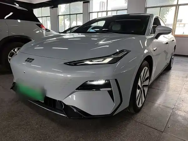 Geely Galaxy E8 2024