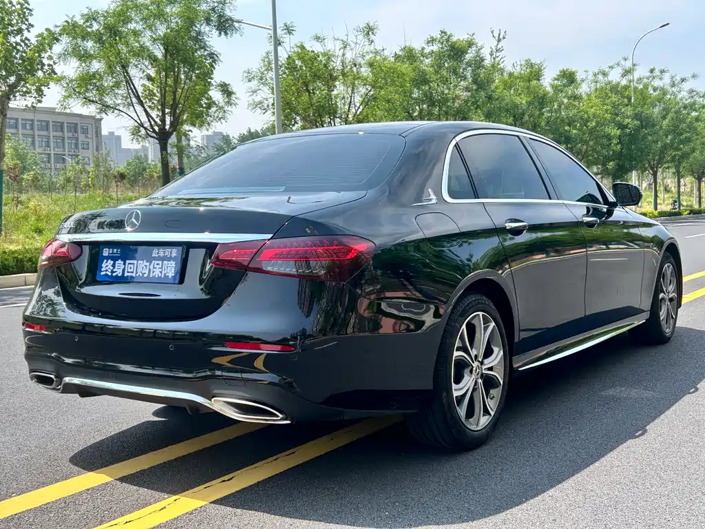 Mercedes-Benz E-Class 2023