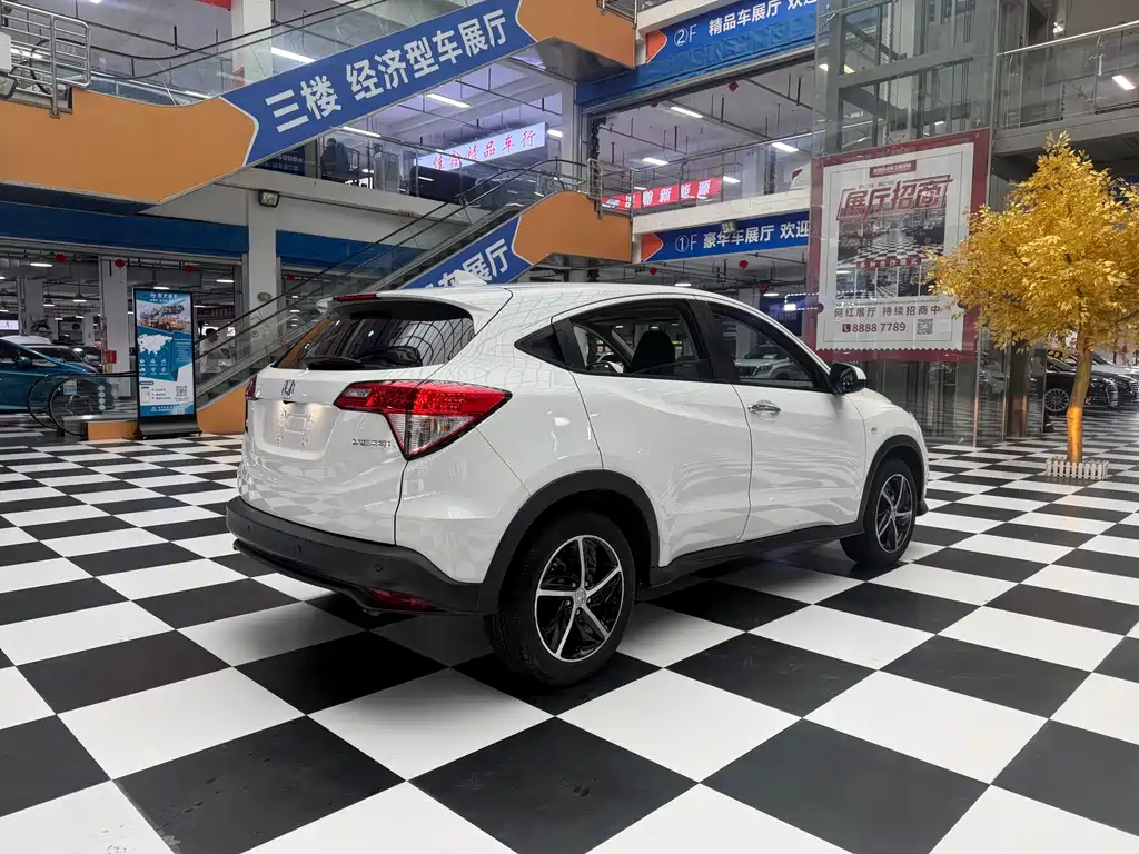 Honda Vezel 2022 — фото 6