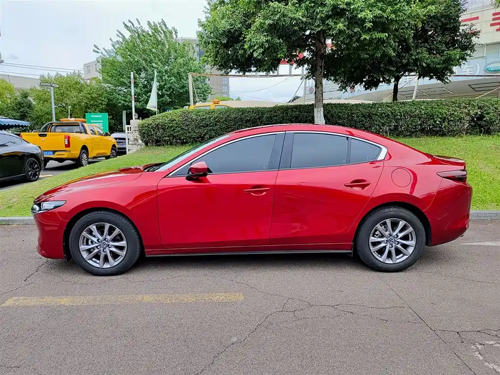 Mazda 3 Axela 2021
