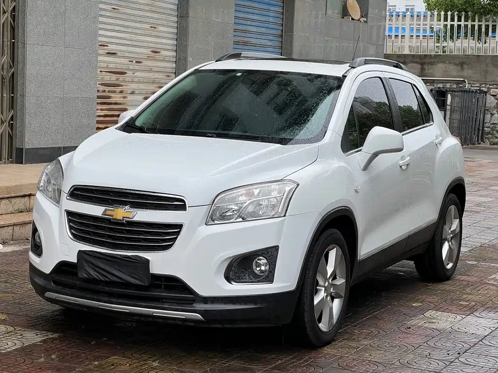 Chevrolet Trax 2016 — фото 1