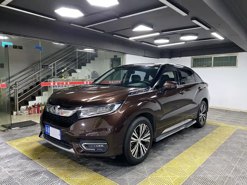 Honda Avancier 2018 — фото 1