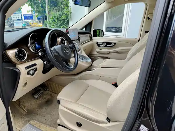 Mercedes-Benz V-Class 2023