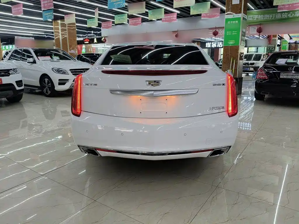 Cadillac XTS 2017 — фото 7