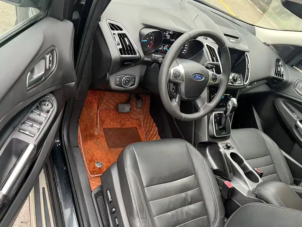 Ford Kuga 2015 — фото 6