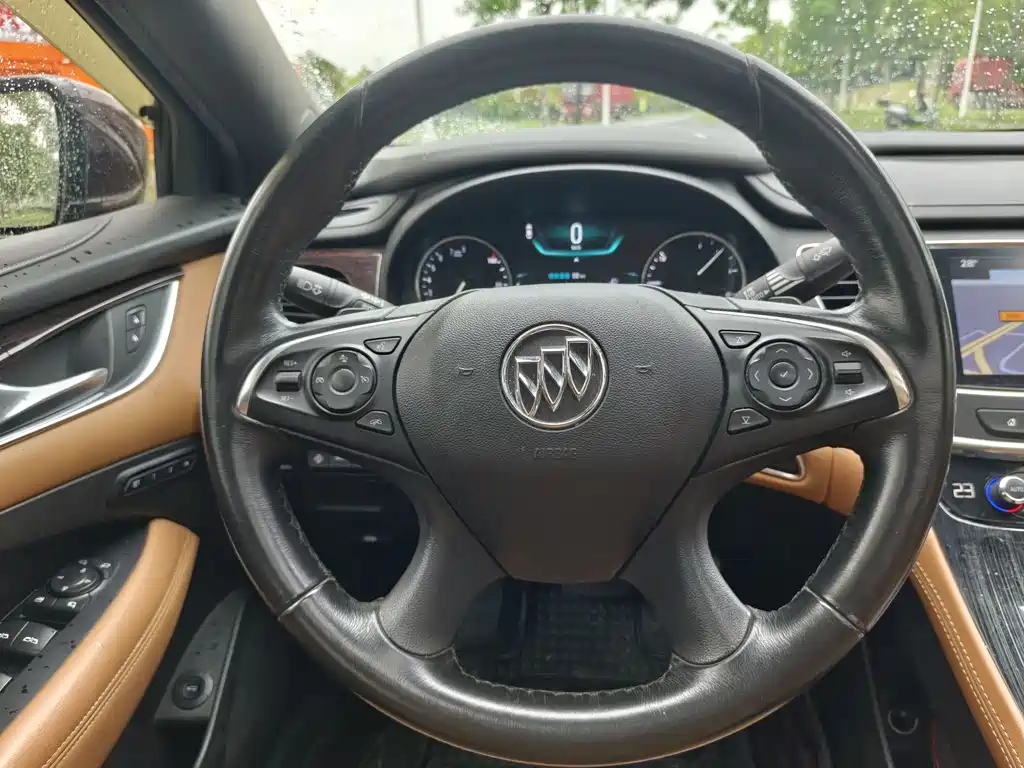 Buick LaCrosse 2017 — фото 15