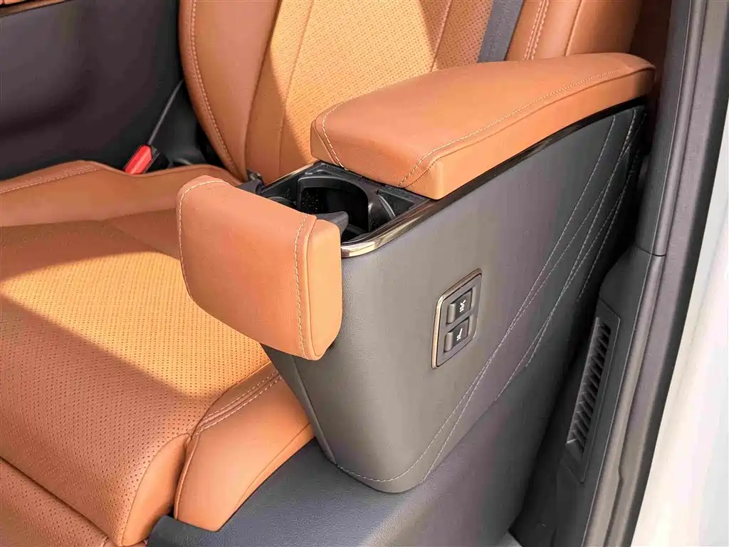 Toyota Vellfire 2024 — фото 28