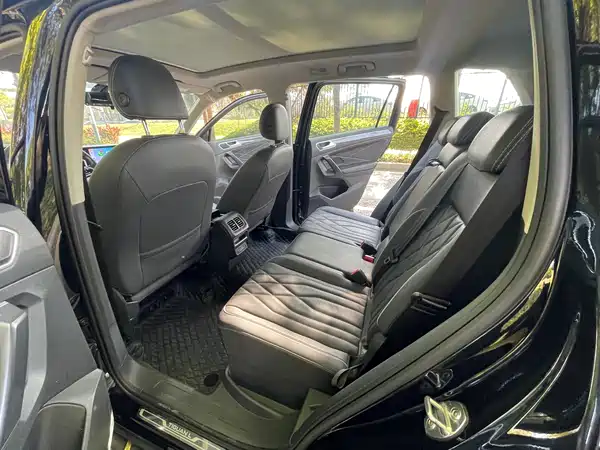Volkswagen Tiguan L 2021