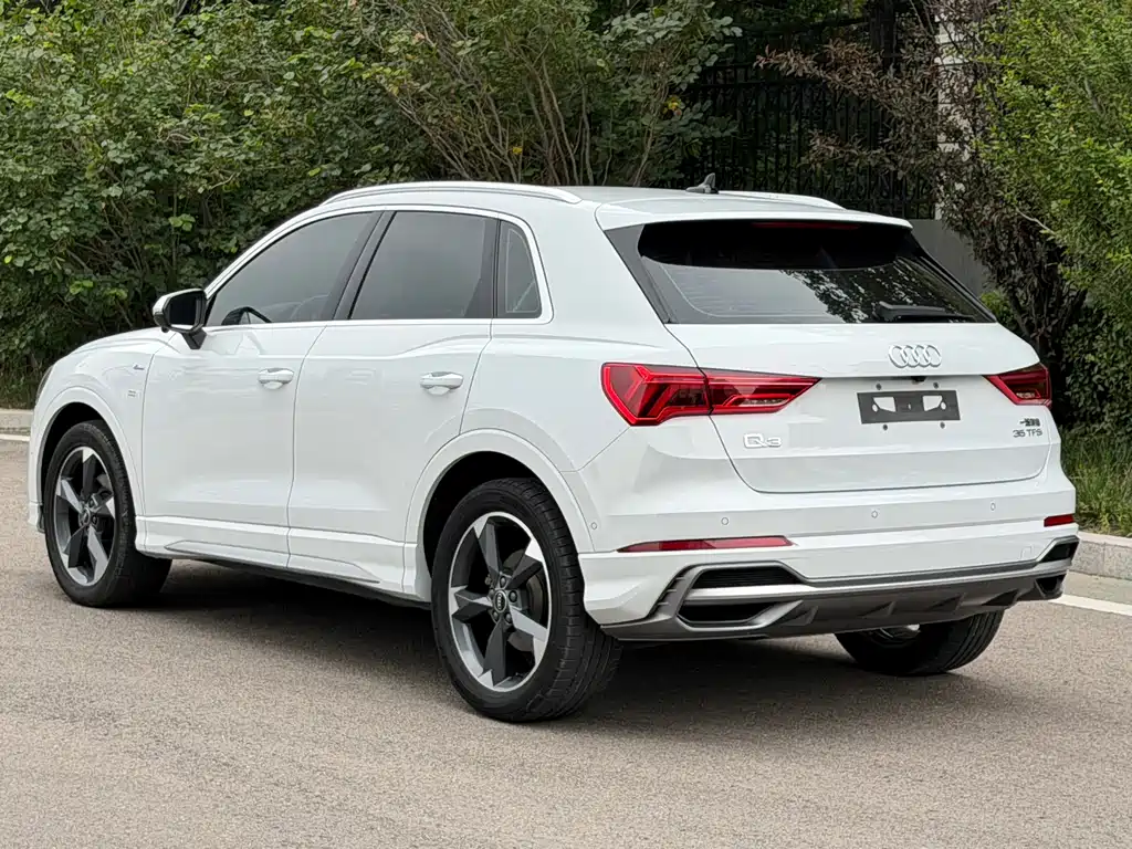 Audi Q3 2022 — фото 15