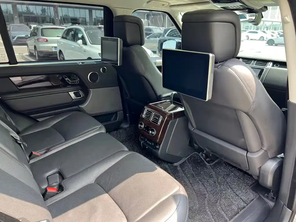 Land Rover Range Rover 2021 — фото 12