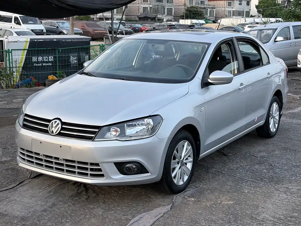 Volkswagen Jetta 2016 — фото 1