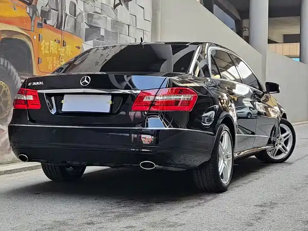 Mercedes-Benz E-Class 2013