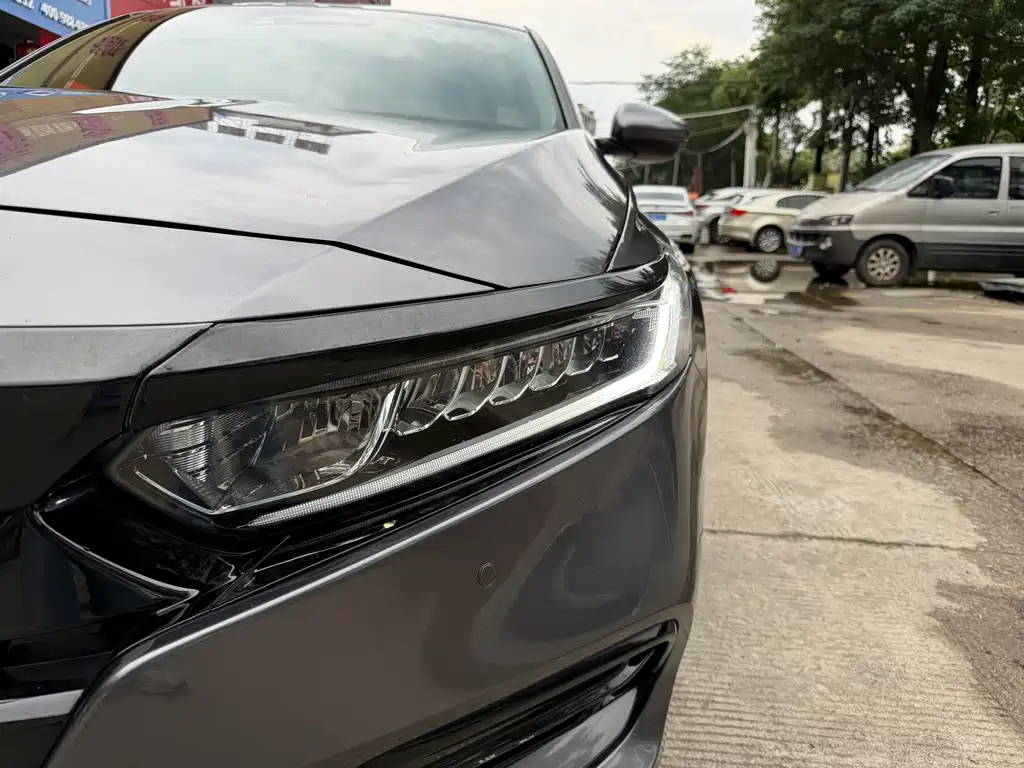 Honda Accord 2020 — фото 23