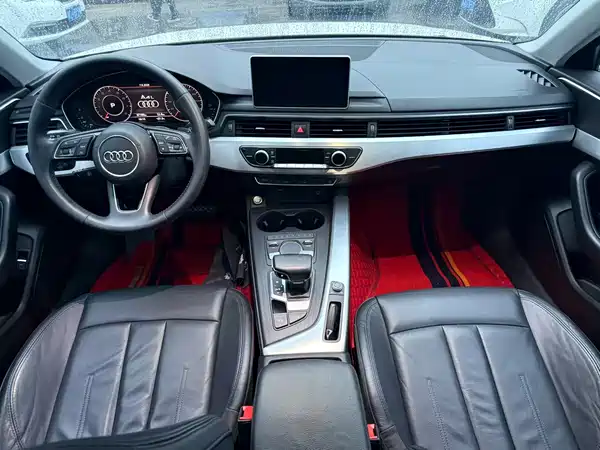 Audi A4L 2018