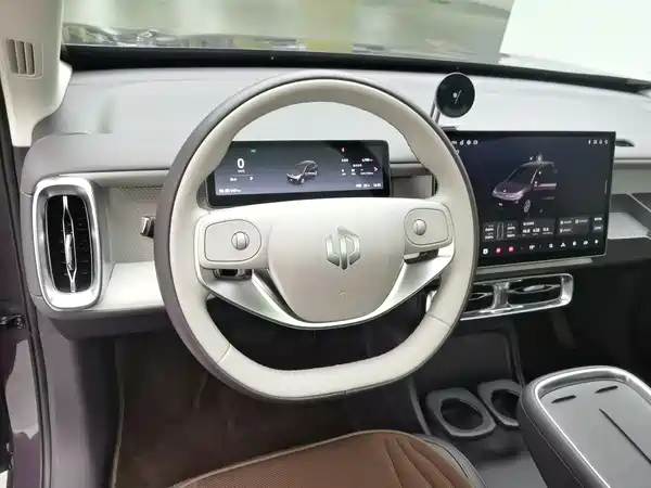 Leapmotor B10 2025