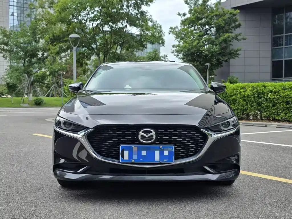Mazda 3 Axela 2023