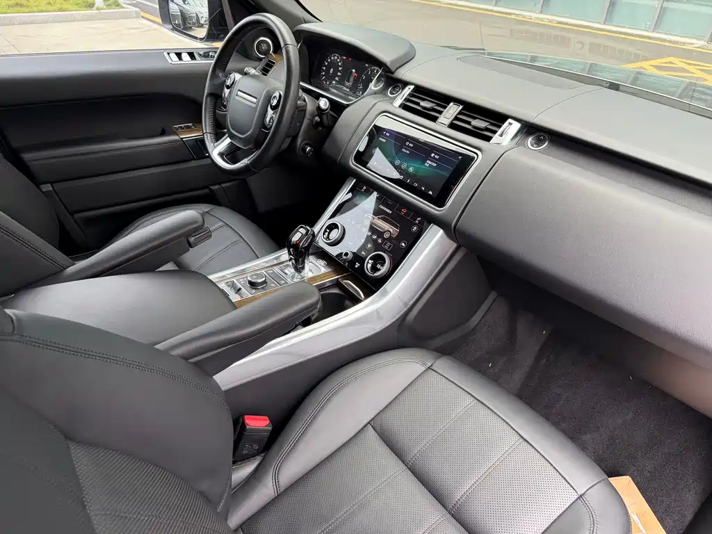 Land Rover Sport PHEV 2018 — фото 15