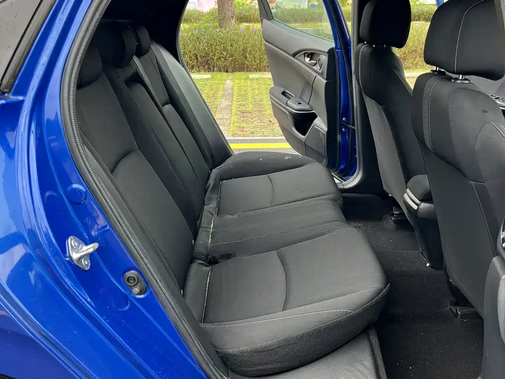 Honda Civic 2022 — фото 10