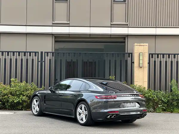 Porsche Panamera 2017