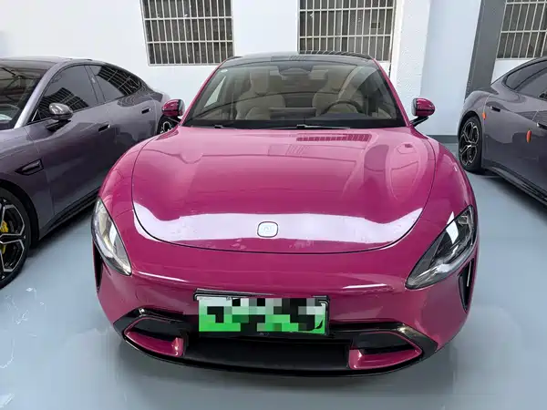 Xiaomi SU7 2025