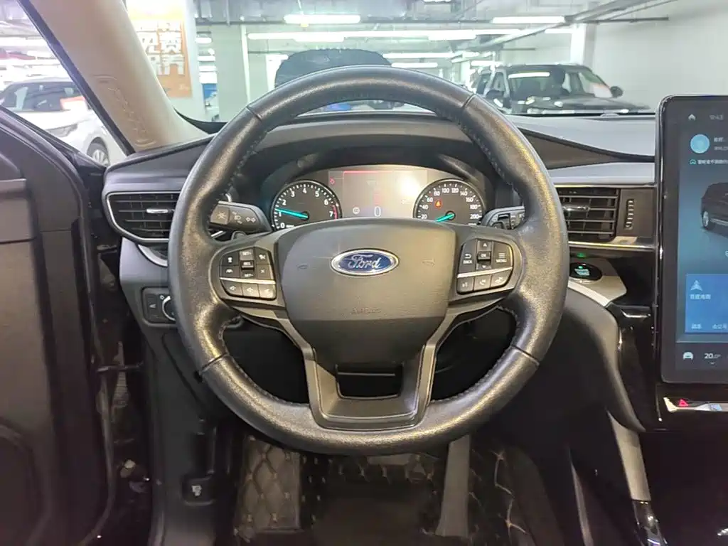 Ford Explorer 2021 — фото 11