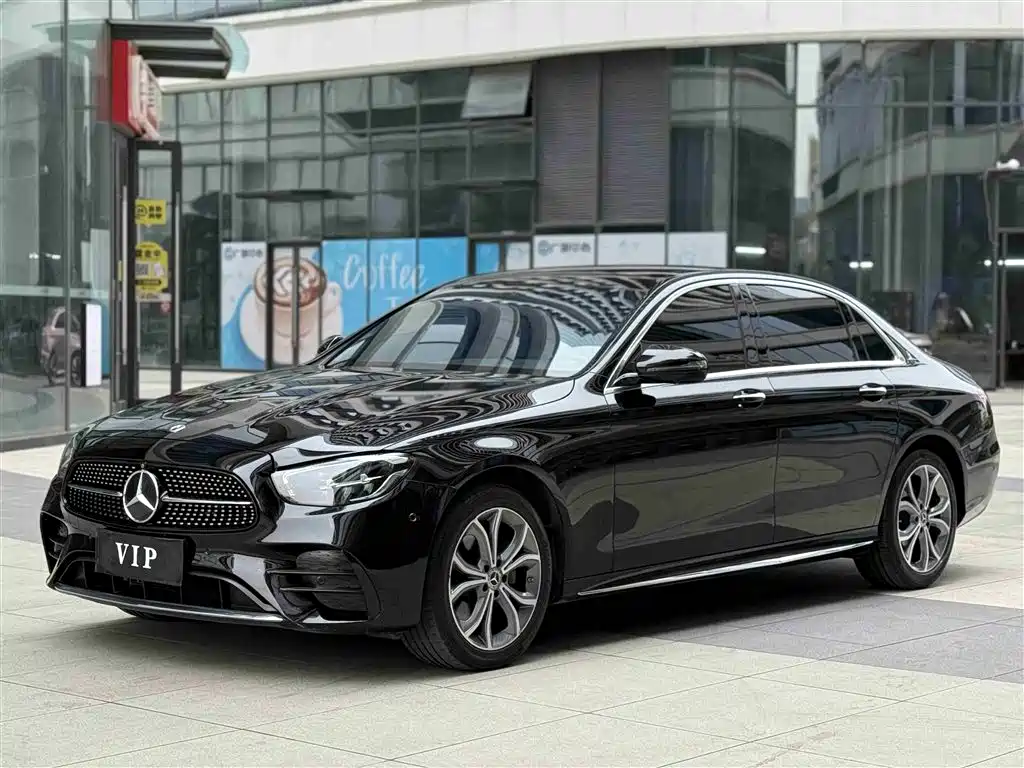 Mercedes-Benz E-Class 2022 — фото 1